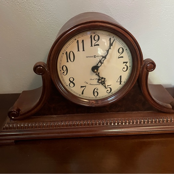 Howard Miller Mantle Clock 177th Edition - Picture 2 of 7